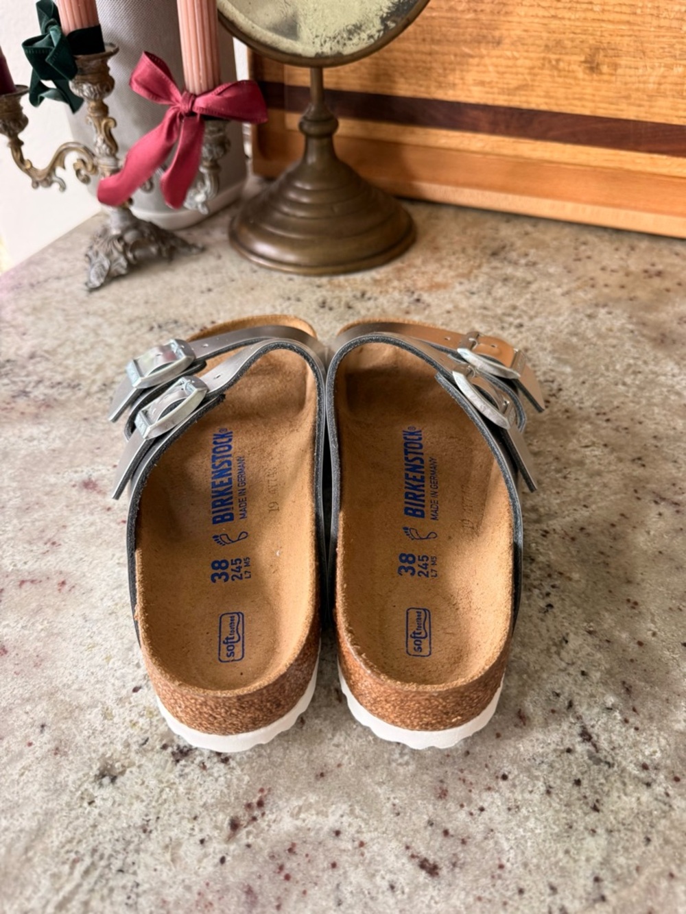 Birkenstock Arizona Metallic Silver Sandals EU 38 / US 7-7.5 (NEW) - Picture 2 of 5